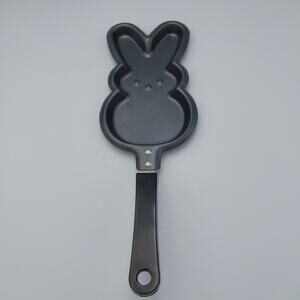 Peeps Peep Pancake Skillet Bunny Easter Rabbit Pan Mold 2020 Frankford‎ Candy